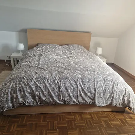 A La Campagne Apartment *